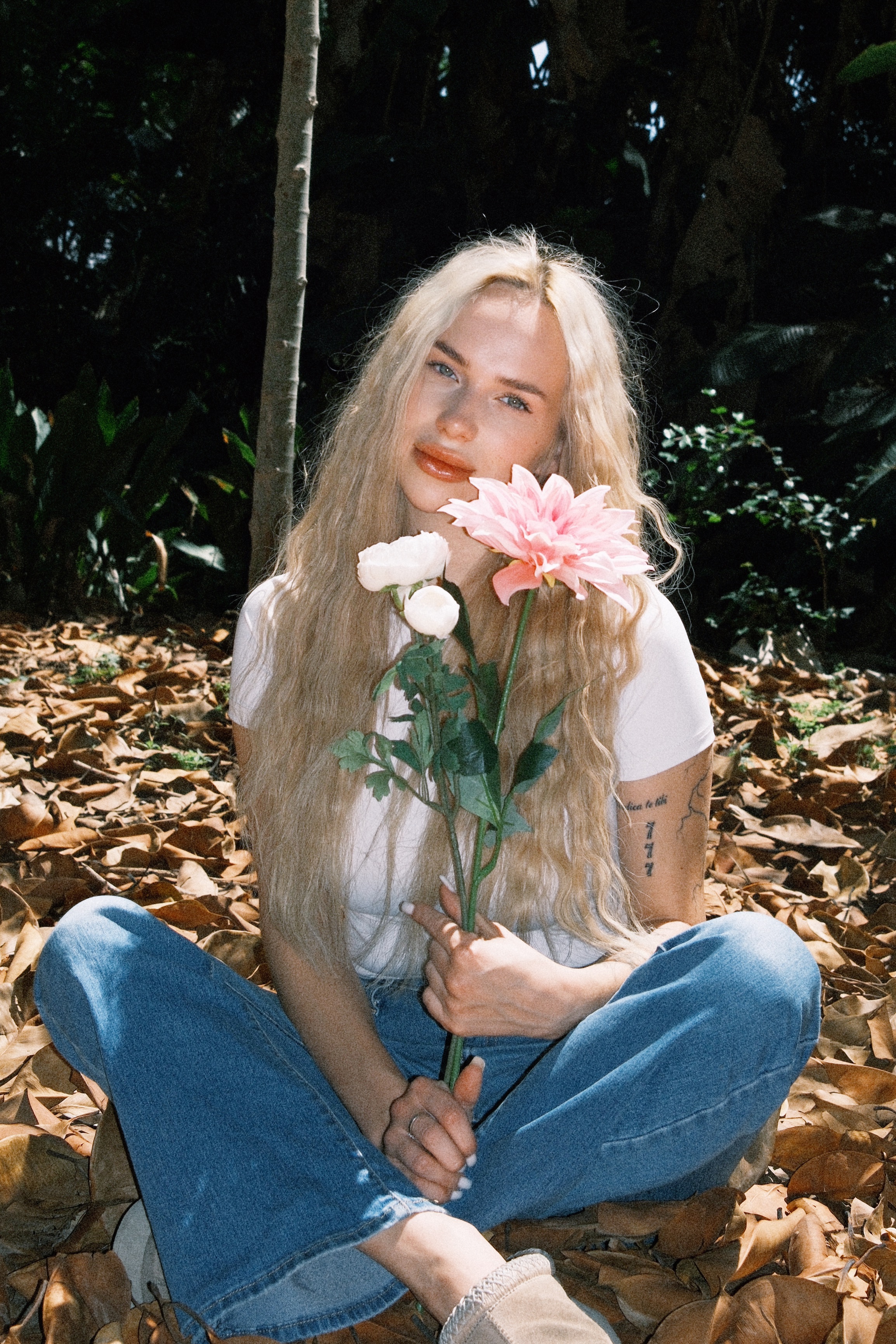 Daria Goldman holding flowers